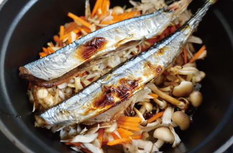 炊飯器に入った具材